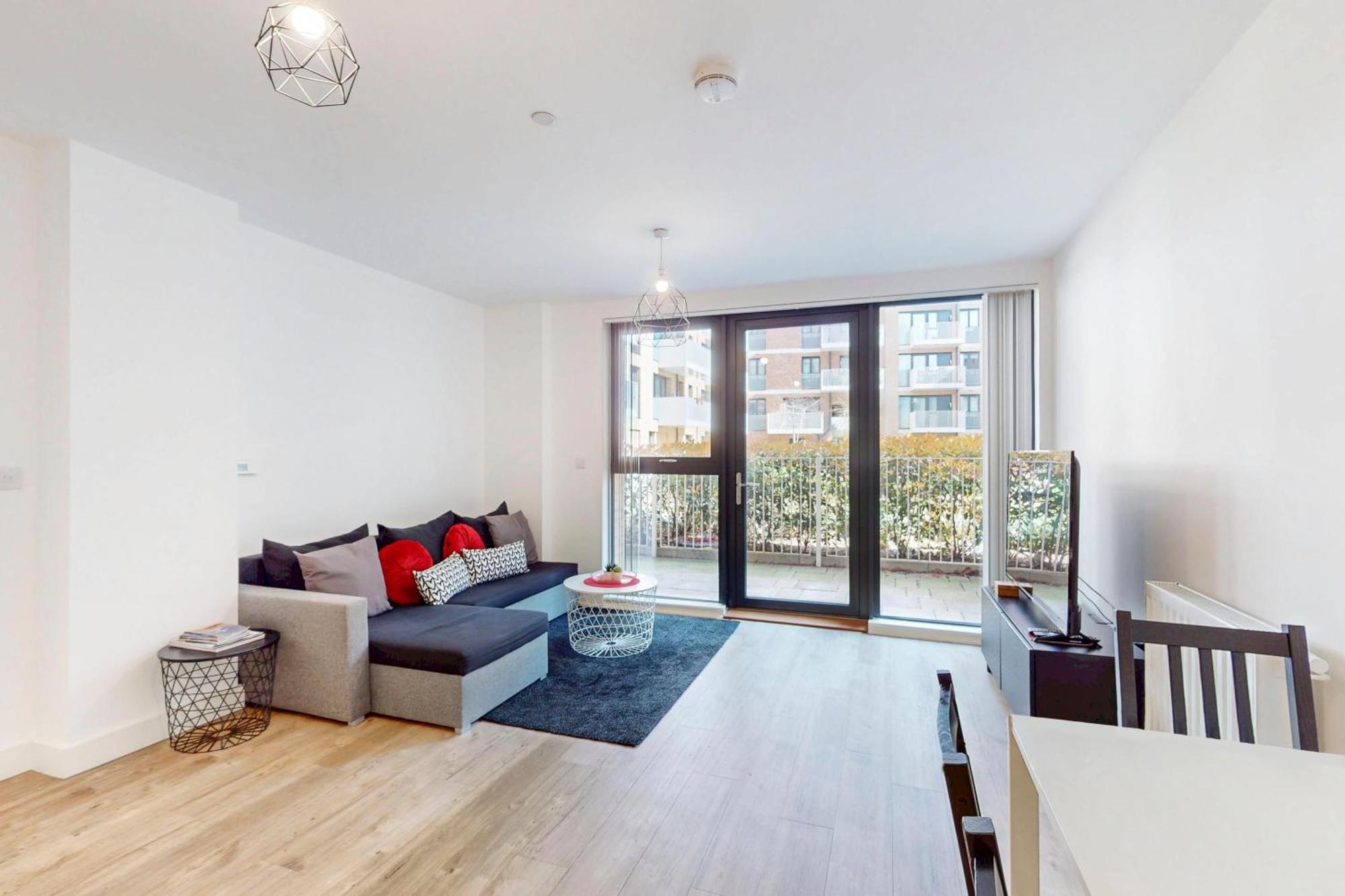 Modern 2bed 2bath Near Park Royal And Hanger Lane Stations